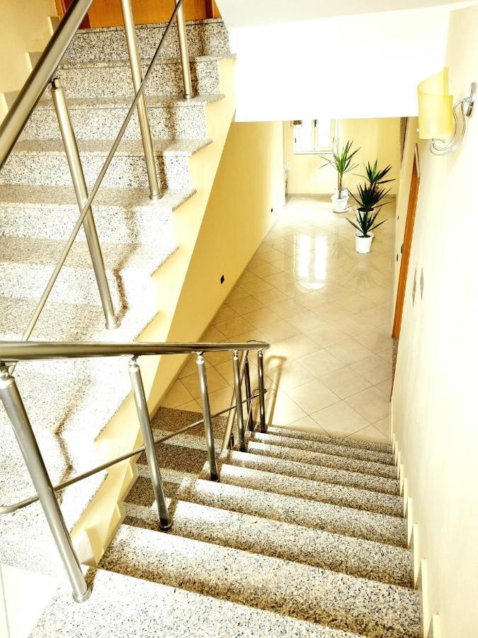 Luckyshine Hostel Vlorë Εξωτερικό φωτογραφία