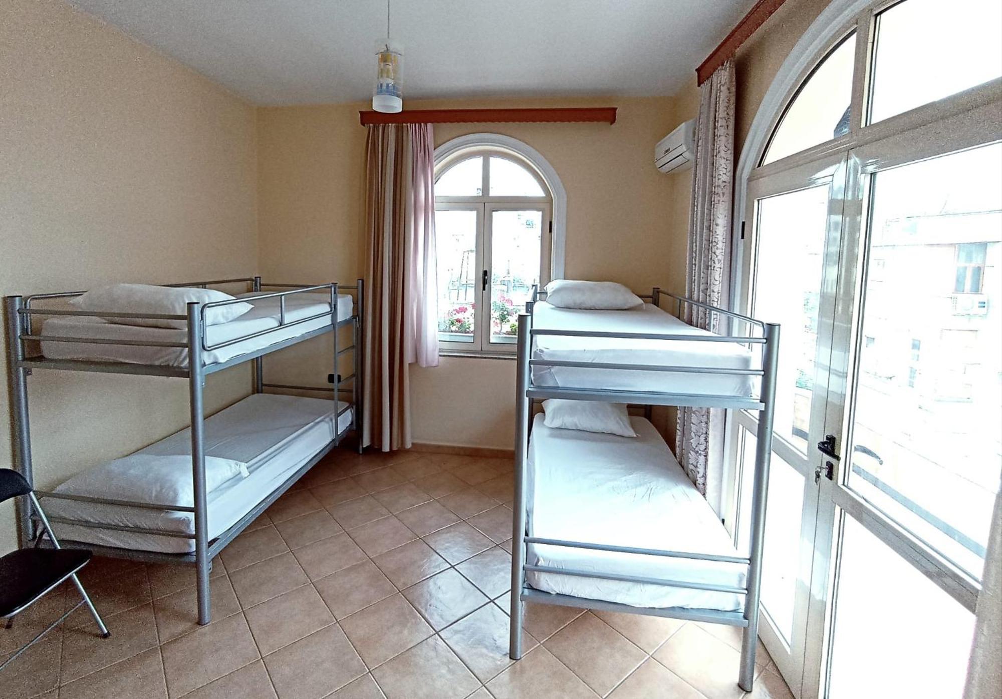 Luckyshine Hostel Vlorë Εξωτερικό φωτογραφία