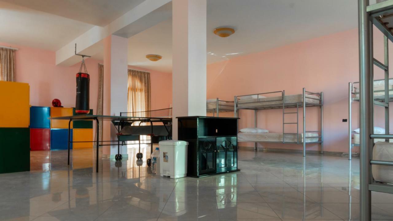 Luckyshine Hostel Vlorë Εξωτερικό φωτογραφία